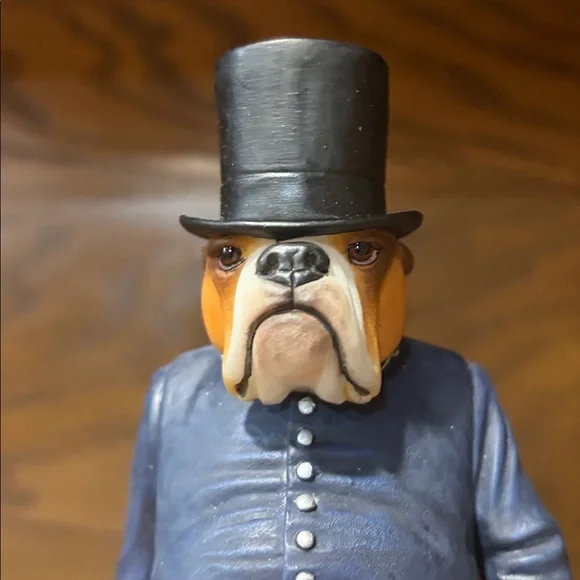 Robert Harrop Doggie People- UK 
“Bulldog Peeler” - Picture 4 of 5